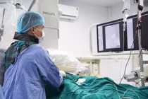 Người đàn ông viêm gan B nguy kịch vì u gan vỡ, ung thư