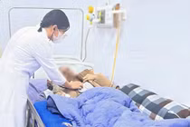 Người đàn ông nhiễm 'vi khuẩn ăn thịt người' dịp cận Tết