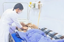 Người đàn ông nhiễm 'vi khuẩn ăn thịt người' dịp cận Tết