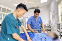 Sốc phản vệ nguy kịch do tự ý dùng thuốc chữa đau xương khớp