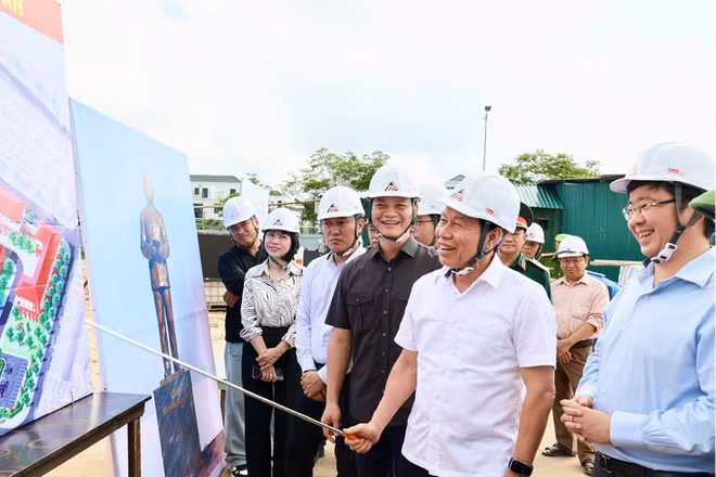 Phó Thủ tướng Lê Tiến Châu kiểm tra tiến độ các công trình trọng điểm ở Quảng Trị