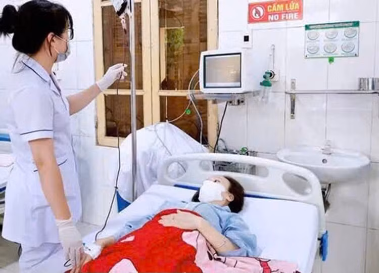 Bệnh nhân Hoàng Thị Hường (43 tuổi, trú tại phường Vũ Phúc). Ảnh SKĐS