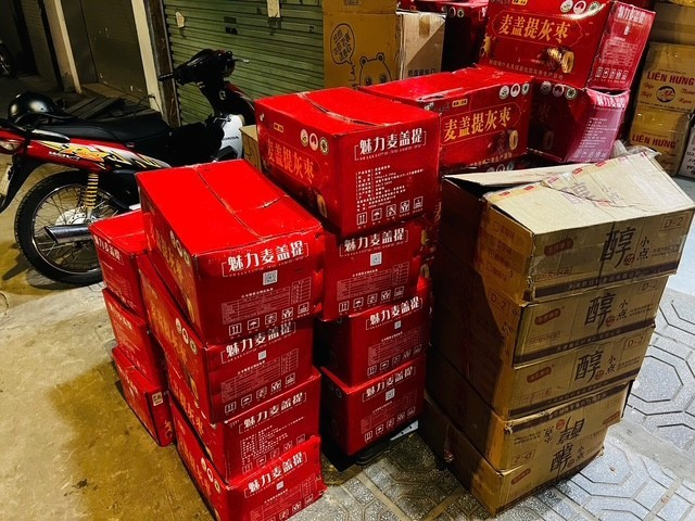 Số hàng nghi vấn nhập lậu trị giá hàng chục triệu đồng/Ảnh CATP