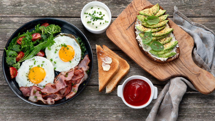 Bữa sáng đóng vai trò cung cấp năng lượng và dinh dưỡng cho cả ngày dài. Ảnh minh hoạ/Internet