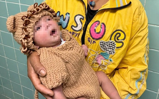 Bé sơ sinh được điều trị tại bệnh viện. Ảnh SKĐS