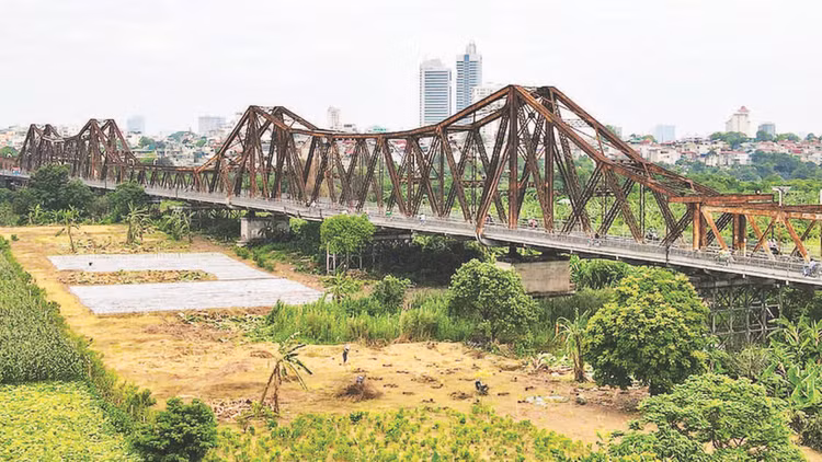 Bảo tồn bền vững cầu Long Biên là mong muốn của mọi người dân Thủ đô. Ảnh nguồn nhandan.vn