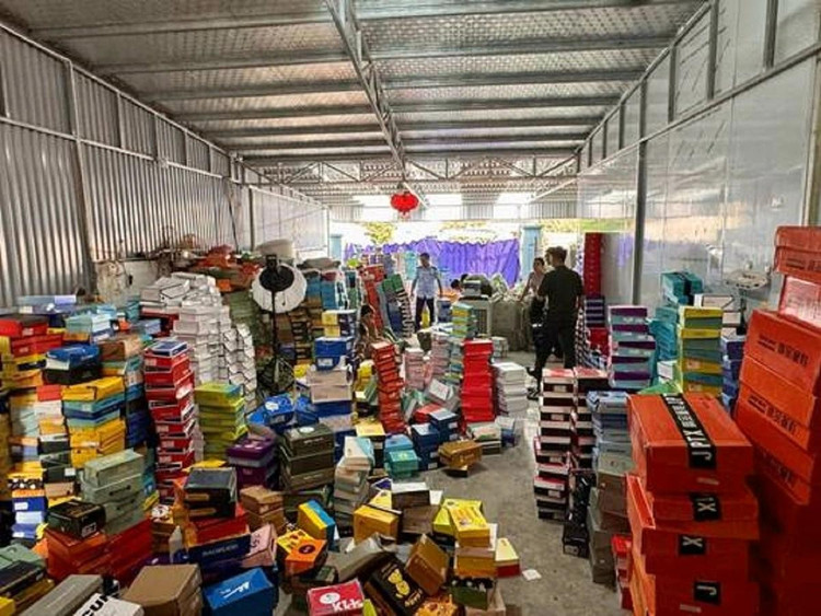 Cơ sở kinh doanh hoạt động không đăng ký theo quy định pháp luật/Ảnh Chi cục Quản lý thị trường Ninh Bình