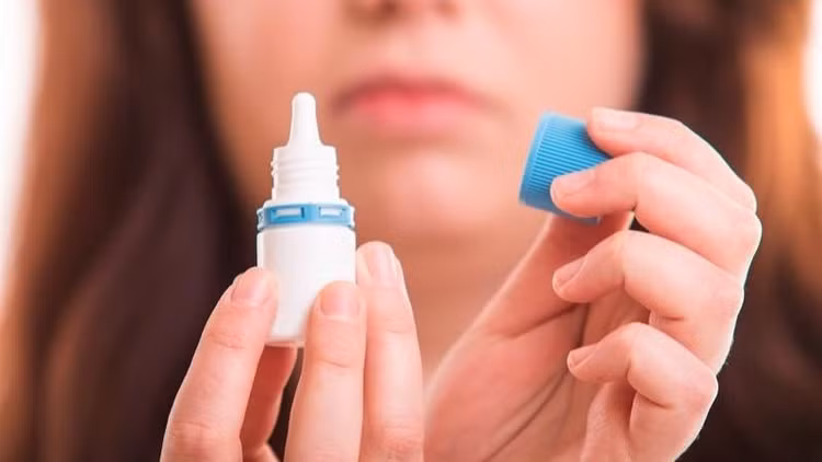 Người tiêu dùng cần cảnh giác trước hàng loạt loại thuốc nhỏ mắt giả, kém chất lượng trên thị trường. Ảnh minh họa/Internet