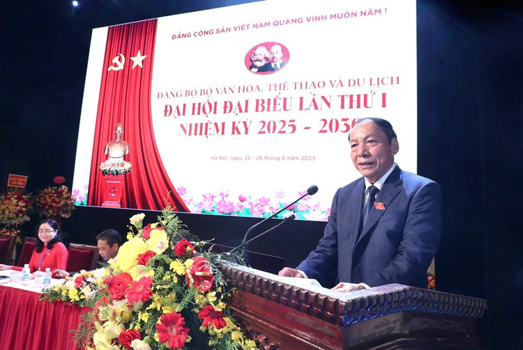 Bộ trưởng Nguyễn Văn Hùng phát biểu khai mạc Đại hội