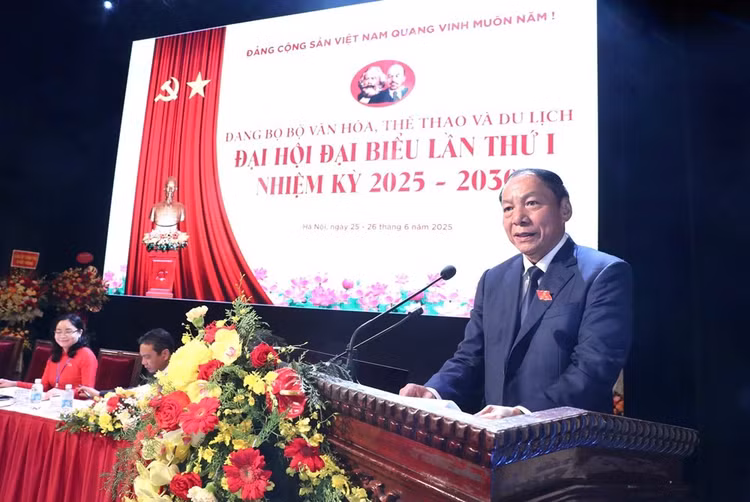 Bộ trưởng Nguyễn Văn Hùng phát biểu khai mạc Đại hội