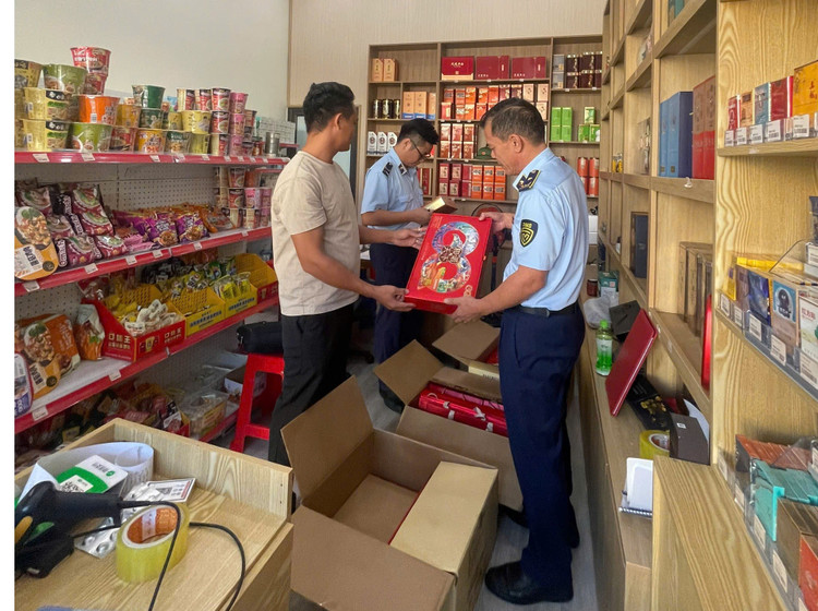 Đội Quản lý thị trường số 1 kiểm tra Địa điểm kinh doanh Thành Công - Hộ kinh doanh Đảo Ruby.