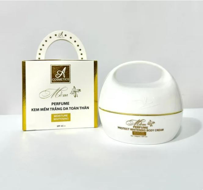 Sản phẩm Kem A Cosmetics Mềm Perfume Moisture Whitening SPF 45/ Ảnh thuonghieucongluan.com.vn