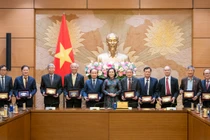 TSKH Phan Xuân Dũng: 'Đánh thức tiềm năng du lịch văn hoá'