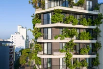 Cận cảnh tòa nhà phủ cây xanh ở Đà Nẵng khiến báo Mỹ tấm tắc khen