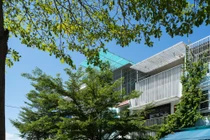 Ngôi nhà hướng Tây “không sợ nắng” ở Nha Trang có gì độc đáo?