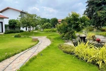 Choáng ngợp biệt thự 70 tỷ như khu nghỉ dưỡng của Trường Giang - Nhã Phương 