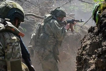 Quân Nga phục kích tiêu diệt nhóm binh sĩ mặc quân phục NATO