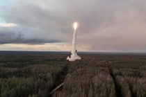  Ukraine hoảng loạn đối phó vũ khí “uy lực” siêu nhanh của Nga