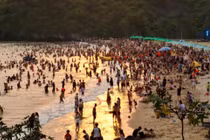 Khách đến Cát Bà "cán đích" khoảng 6 vạn lượt dịp nghỉ lễ 30/4-1/5