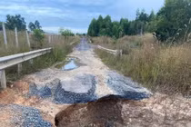 Đường gom cao tốc Phan Thiết - Dầu Giây xuất hiện hố tử thần