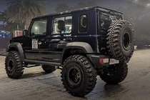 Suzuki Jimny 5 cửa lột xác sau khi độ off-road 