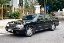 Toyota Crown: Xe giữ giá nhất Việt Nam