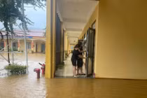 500 trường học ở Yên Bái cho học sinh nghỉ học do mưa lũ