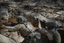 Ukraine giữ chặt "quân cờ" Kursk không buông trước ngày đàm phán