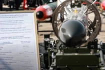 Tổ hợp tên lửa đất đối hải, đạn diệt hạm Việt Nam lộ diện