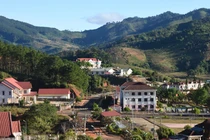 Nhiều sai sót cấp phép và quản lý xây dựng tại huyện Tu Mơ Rông