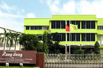 HoSE phát công văn nhắc nhở Rạng Đông Holding