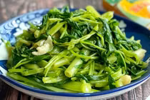 Ăn nhiều rau xanh có tốt không?