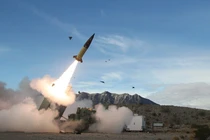 Mỹ viện trợ 500 tên lửa cho Ukraine, hy vọng thay đổi cục diện