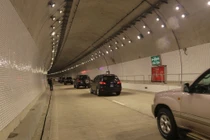 Đà Nẵng tạm dừng lưu thông qua hầm Hải Vân chiều 25/9