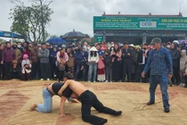 Sôi nổi tại sới vật lễ hội chùa Hương Tích