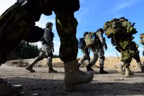 Quân Lữ đoàn Tổng thống Ukraine ra hàng quân Nga 