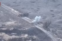 Chiến thuật mới của quân Nga khiến tuyến phòng thủ Ukraine bất lực