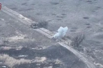 Chiến thuật mới của quân Nga khiến tuyến phòng thủ Ukraine bất lực