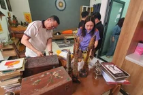 Đắk Lắk: Cận cảnh khám xét tịnh thất “tu tiên” lừa đảo gần 100 tỷ đồng