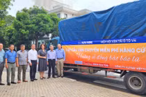 Lần đầu thiết lập cầu vận chuyển miễn phí hàng cứu trợ bão lũ