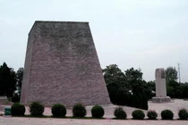 Lăng mộ nào khiến kẻ trộm khiếp vía, không thể 'cuỗm' kho báu khủng?