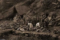 Xem ảnh thời nhà Thanh, kinh ngạc nhan sắc hoàng hậu Uyển Dung ngoài đời thực