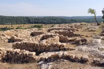 Giật mình bức tượng cổ xưa mang “khuôn mặt của Chúa"