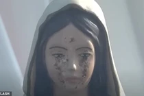 Vén màn bí mật bức tượng Đức Mẹ Đồng Trinh 'khóc ra máu'