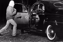 'Sát nhân bóng ma' khét tiếng chuyên rình rập các cặp đôi