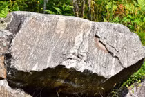 Bí mật tảng đá lâu đời nhất nước Mỹ