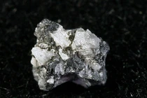 “Báu vật Trời ban” từ vật thể lạ rơi xuống Trái Đất