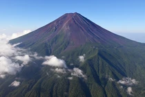 Núi Phú Sĩ lần đầu tiên trơ trụi, không có tuyết