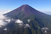 Núi Phú Sĩ lần đầu tiên trơ trụi, không có tuyết