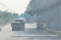 Phát hiện xe quá tải từ mỏ đất phục vụ vành đai 4